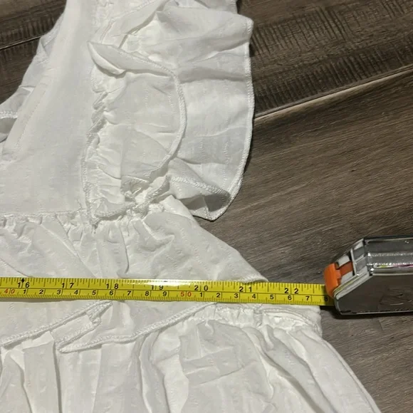 NWOT POL Eyelet Top L - Picture 6 of 6